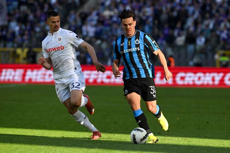 Ardon Jashari in azione con il Club Brugge