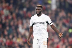 Victor Boniface con la maglia del Bayer Leverkusen