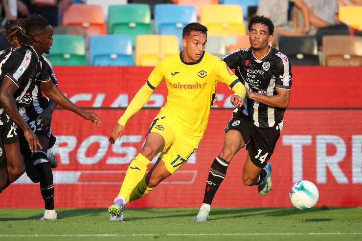 Giovane Santana in azione 